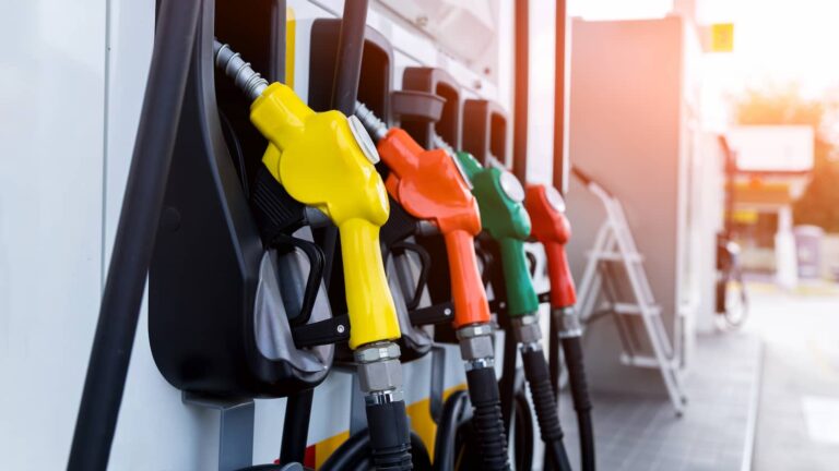 Restituição De Impostos Para Posto De Gasolina - Contador em Goiás | Contec Contabilidade