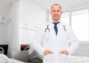 Riscos De Contratar Médico Como Pj - Contador em Goiás | Contec Contabilidade